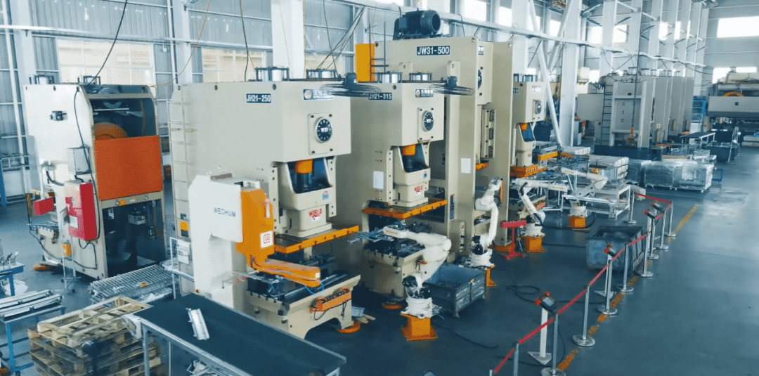 Jalur Tekan Otomatis untuk Suku Cadang Mobil-01