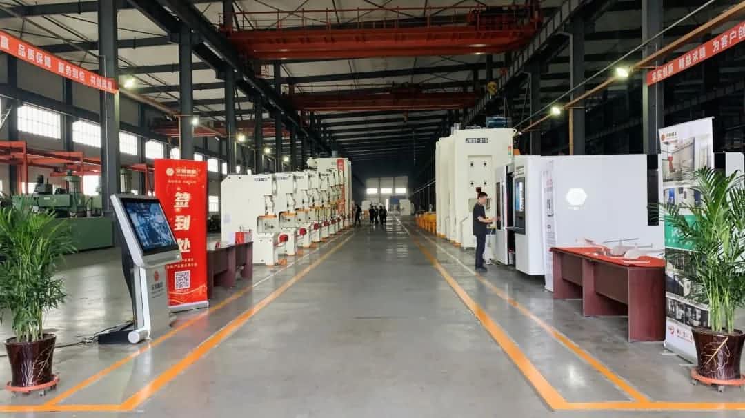 Pabrik Press Dunia-2