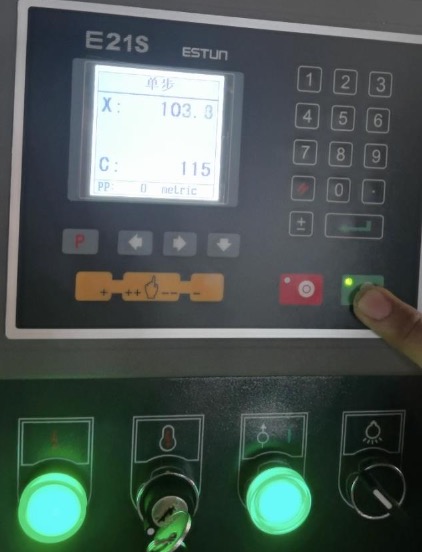 Mesin Geser Sistem E21 NC