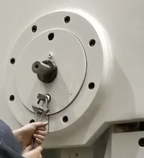 Tekan Poros Penyesuaian Panjang Stroke