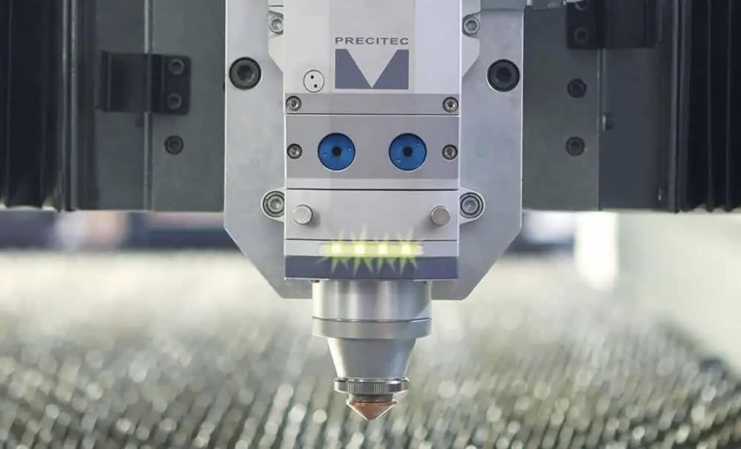 memotong kepala laser